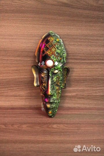 Маска декоративная