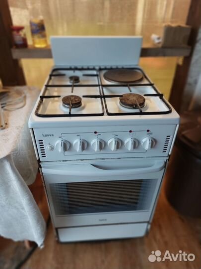 Продам газовую плиту