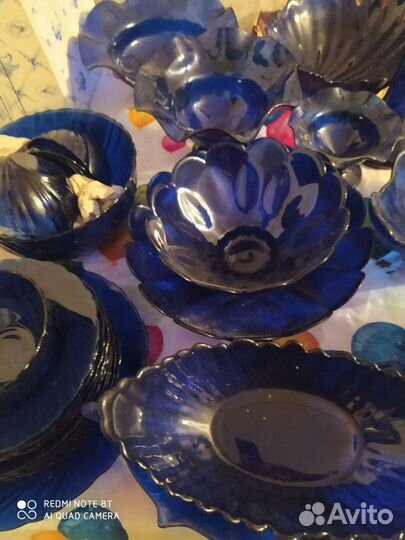 Набор синей посуды