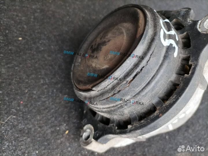 Подушка крепления двигателя правая BMW 3 6855456
