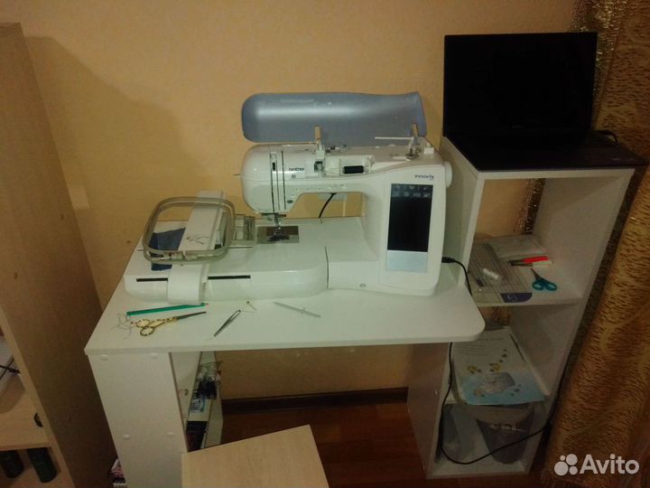 Швейно-вышивальная машина Brother inovis 1500