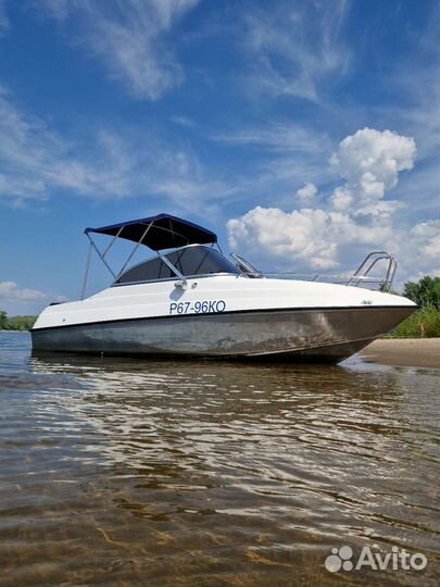 Прогулки на катере, катер на Волге