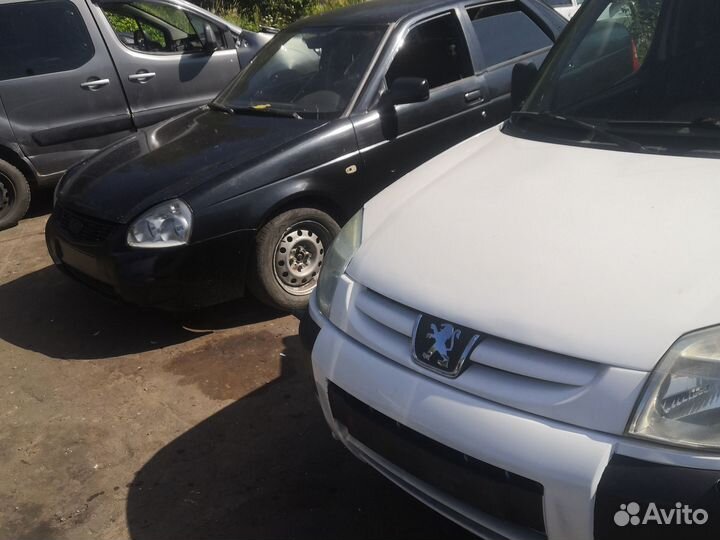 Peugeot partner 2008 г.в(разбор)