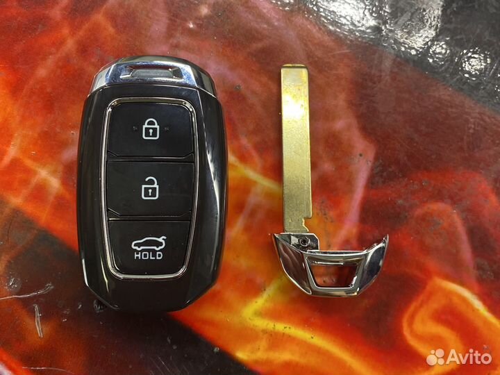 Ключ Hyundai Sonata 2019