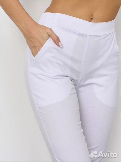 Медицинский костюм женский