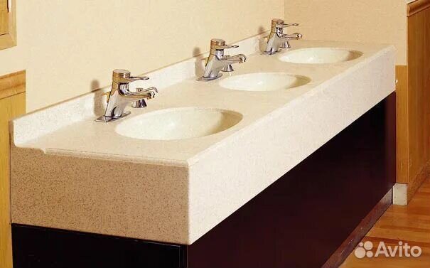 Столешницы санузлы в ТЦ из искусственного камня