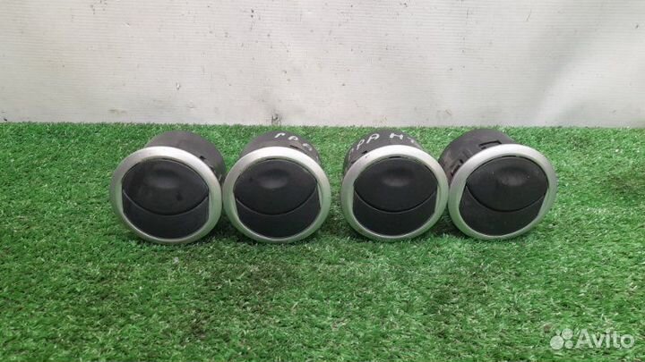 Дефлектор воздушный Лада Гранта 21127 (106) 2015