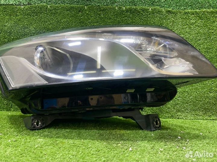 Фара передняя правая Audi Q5 I 8R cdnc 2011