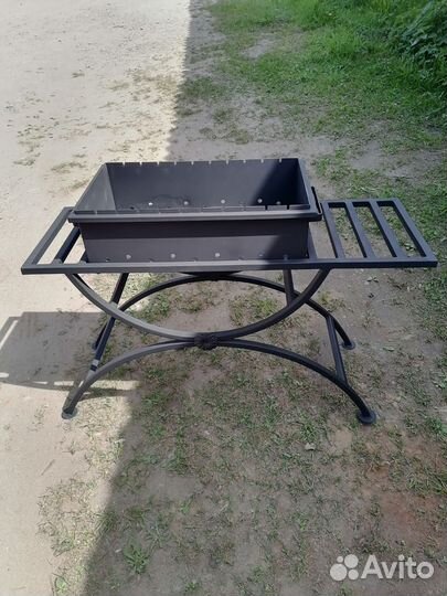 Мангал со столиком