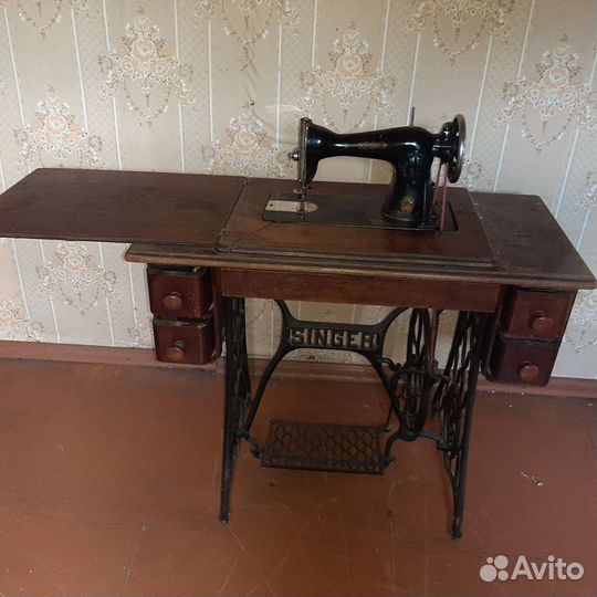 Швейная машинка singer