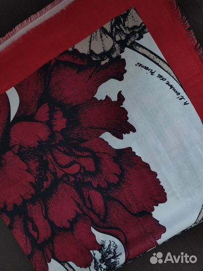 Женские шарфы и платки