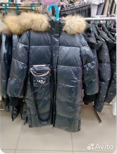 Продам куртку зимнюю для девочки 152 158