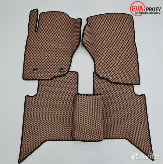 Ева коврики на Toyota Hillyx