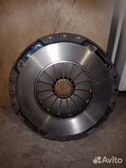 Корзина сцепления и выжимной