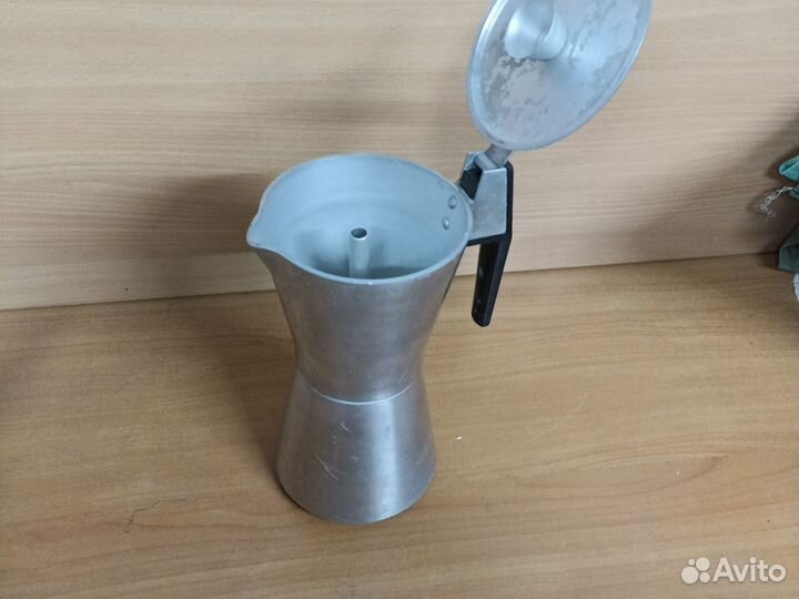 Гейзерная кофеварка