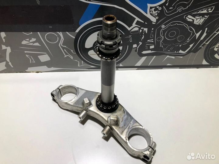 Нижняя траверса Yamaha YZF 1000 R Thunderace