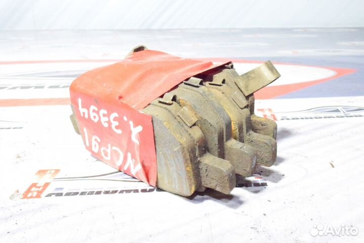 Колодки тормозные перед c Toyota Vitz NCP91 1NZ-FE