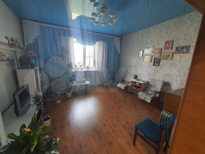 3-к. квартира, 72 м², 1/2 эт.