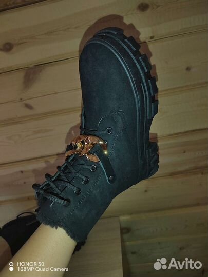 Ботинки зимние новые