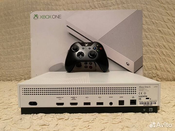 Игровая приставка Xbox one s