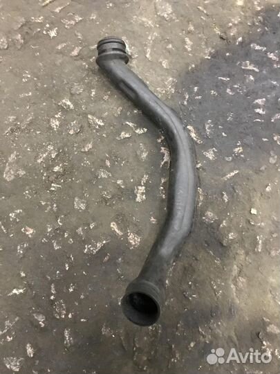 Патрубок Volkswagen Passat (B5) 1996-2000