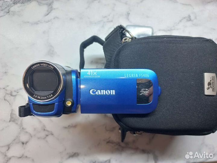 Цифровая видеокамера canon