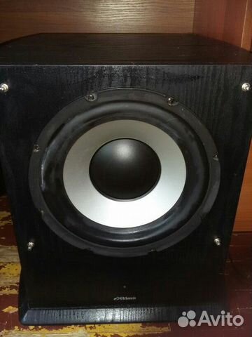 Сабвуфер Ultimate Korus SW - 10