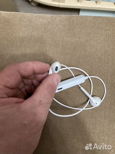 Беспроводные наушники