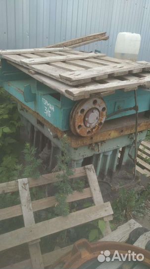 Продаем формовочную машину