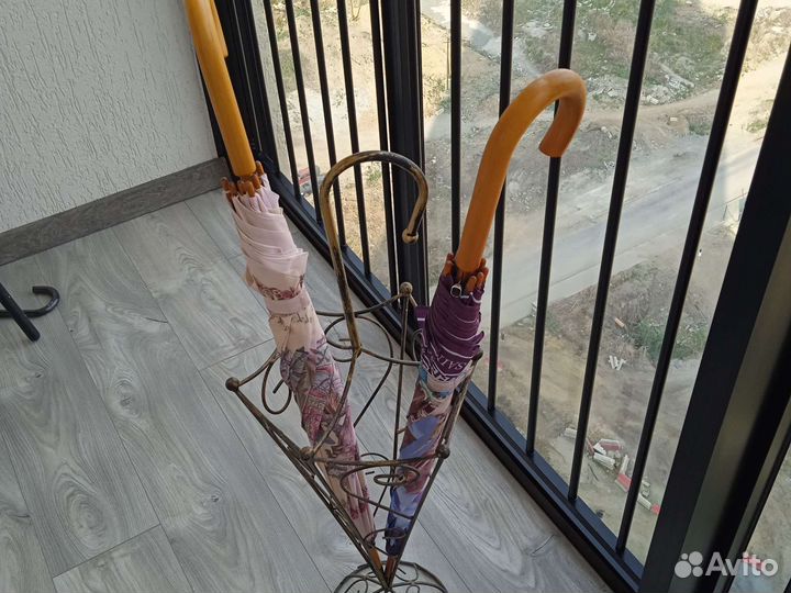 Стойка для зонтиков