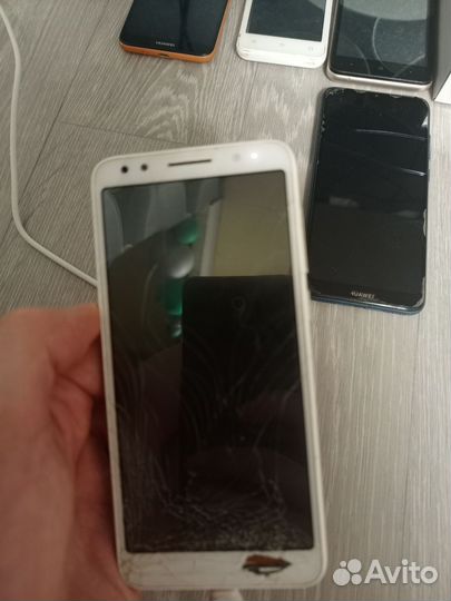 Телефоны на запчасти