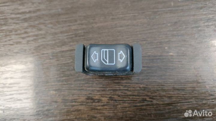 Кнопка стеклоподъемника Mercedes G 320 4X4 463