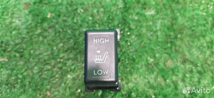 Переключатель обогрева сидений Subaru Legacy/ Out