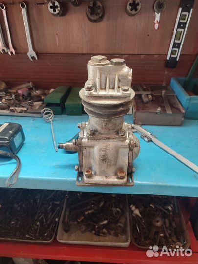 Компрессор газ 66