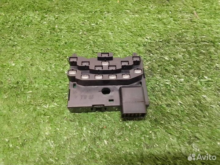 Датчик угла поворота рулевого колеса VW Tiguan 20