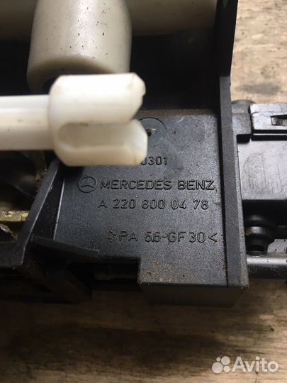 Замок крышки багажника Mercedes Benz S430L W220