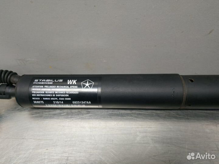 Амортизатор багажника Jeep Grand Cherokee WK2