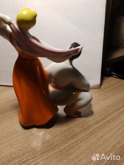 Фарфоровая статуэтка СССР