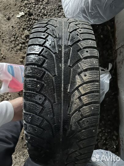 Nokian Tyres Hakkapeliitta 5 SUV 265/65 R17