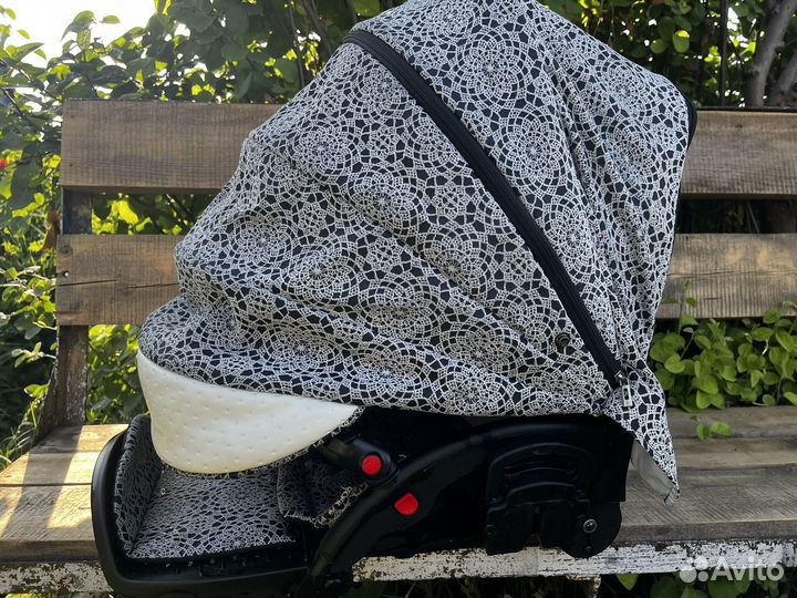 Коляска 3 в 1 с автолюлькой