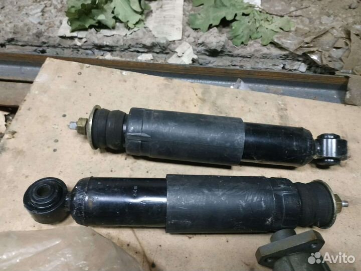 Амортизаторы передние ваз2101