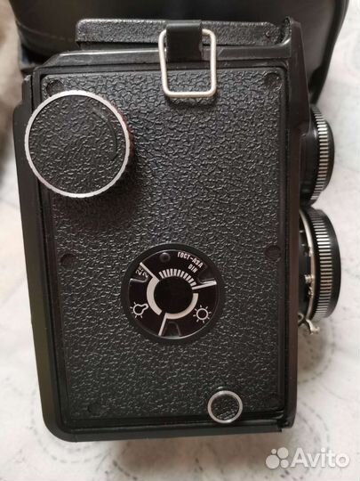 Зеркальный фотоаппарат