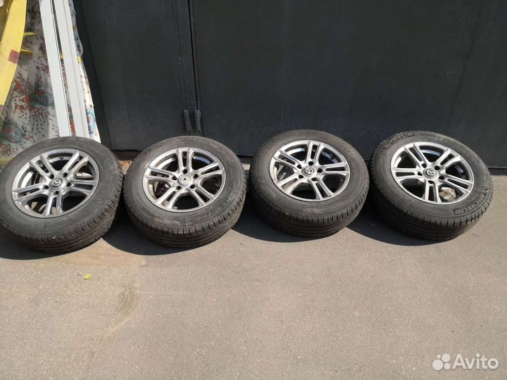 R15 Michelin Agilis 195/65, PCD 5x114.3 DIA 40