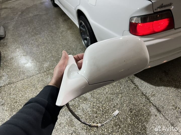 Корпус зеркала toyota a chaser 100 mark 2