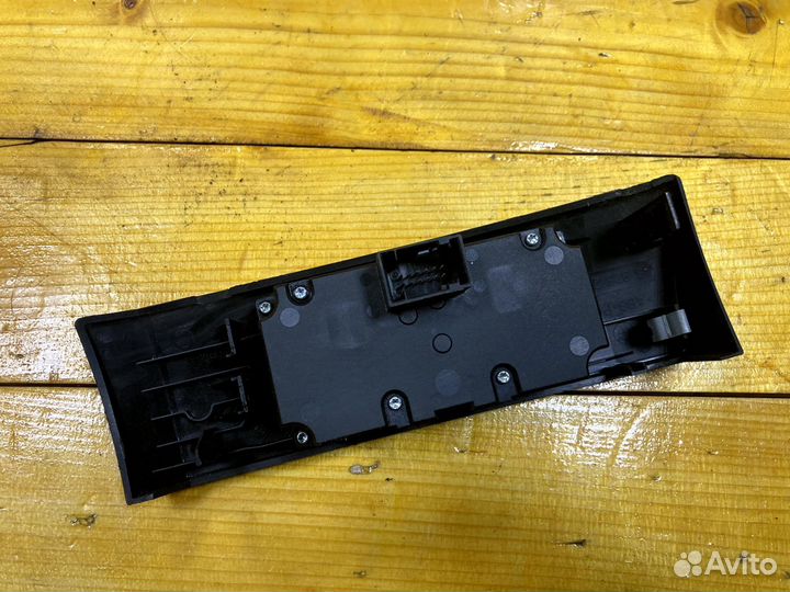 Блок включения фар света bmw е60