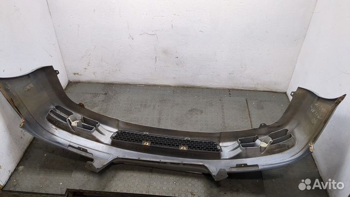 Бампер передний Hyundai Trajet, 2004