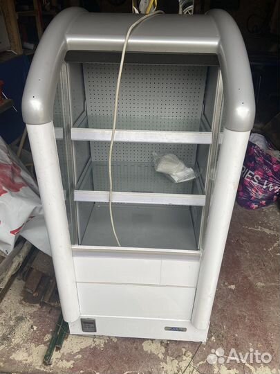 Витринный холодильник
