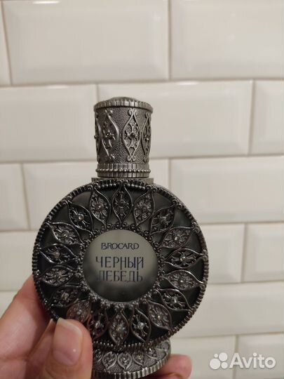 Брокард русская коллекция чёрный лебедь