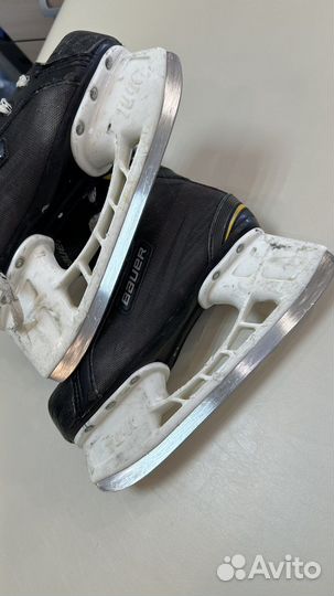 Коньки хоккейные Bauer Supreme