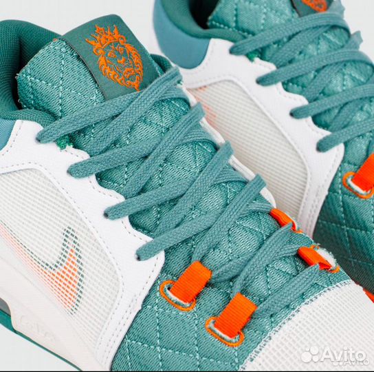 Кроссовки LeBron Witness 8